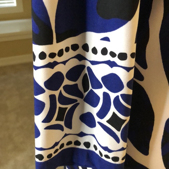 Muse dress by Boston Proper Atm pit to arm pit 17 1/2 in. Length 35 inches. - Picture 6 of 9